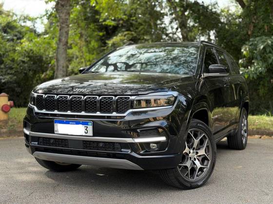 JEEP COMMANDER 2.0 TD380 TURBO DIESEL OVERLAND AT9 JEEP COMMANDER 2.0 TD380 TURBO DIESEL OVERLAND AT9